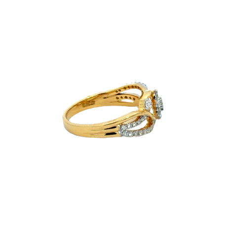 18k Yellow Gold and Diamond Fancy Ring in size 5.5 and total gold weight of 3.26g