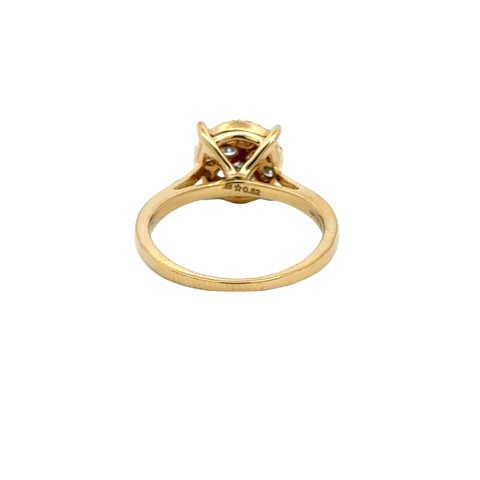 18k Yellow Gold and Diamond Fancy Ring in size 5.5 and total gold weight of 3.34g