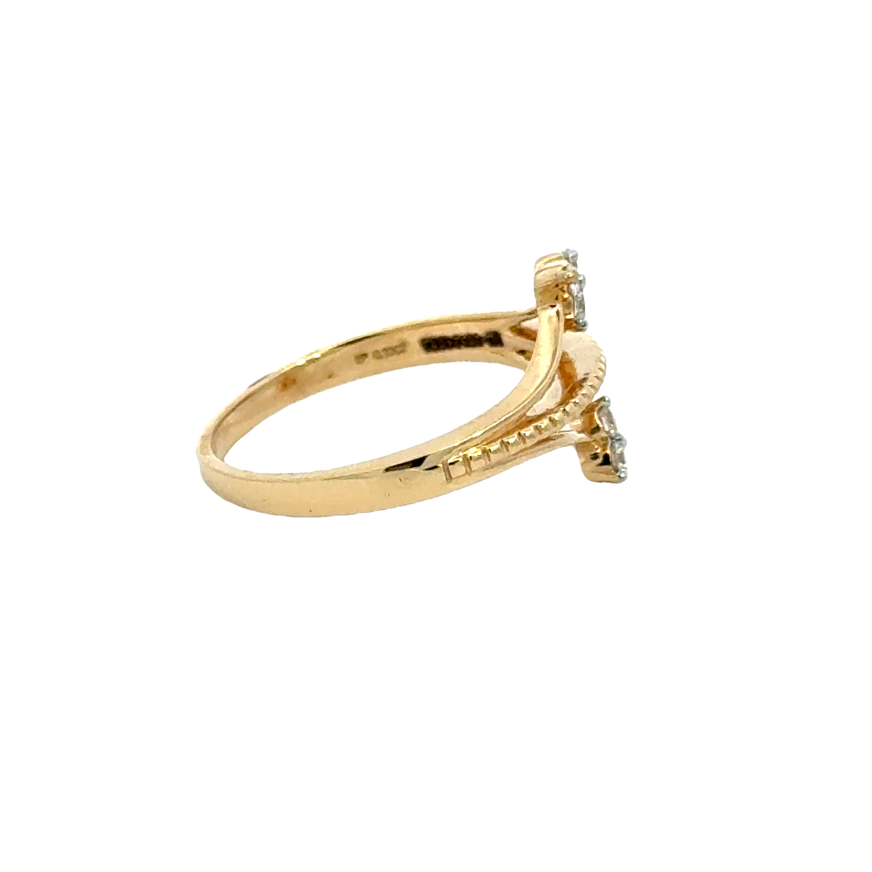 18k Yellow Gold and Diamond Fancy Ring in size 5 and total gold weight of 2.65g