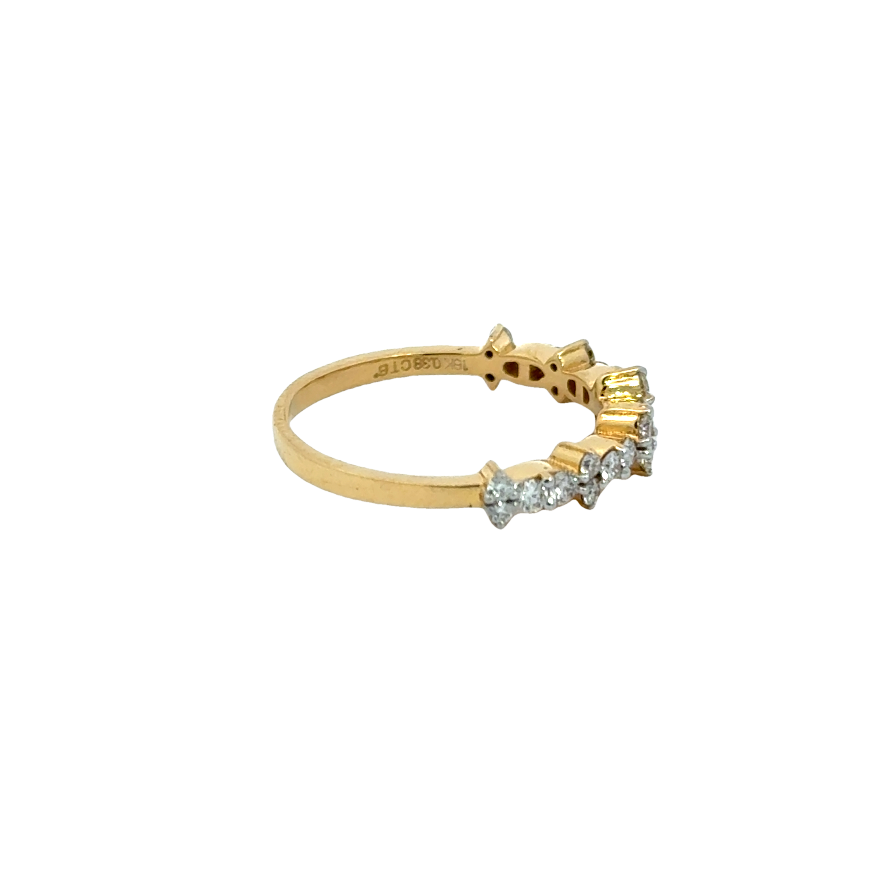 18k Yellow Gold and Diamond Fancy Ring in size 5.5 and total gold weight of 2.21g