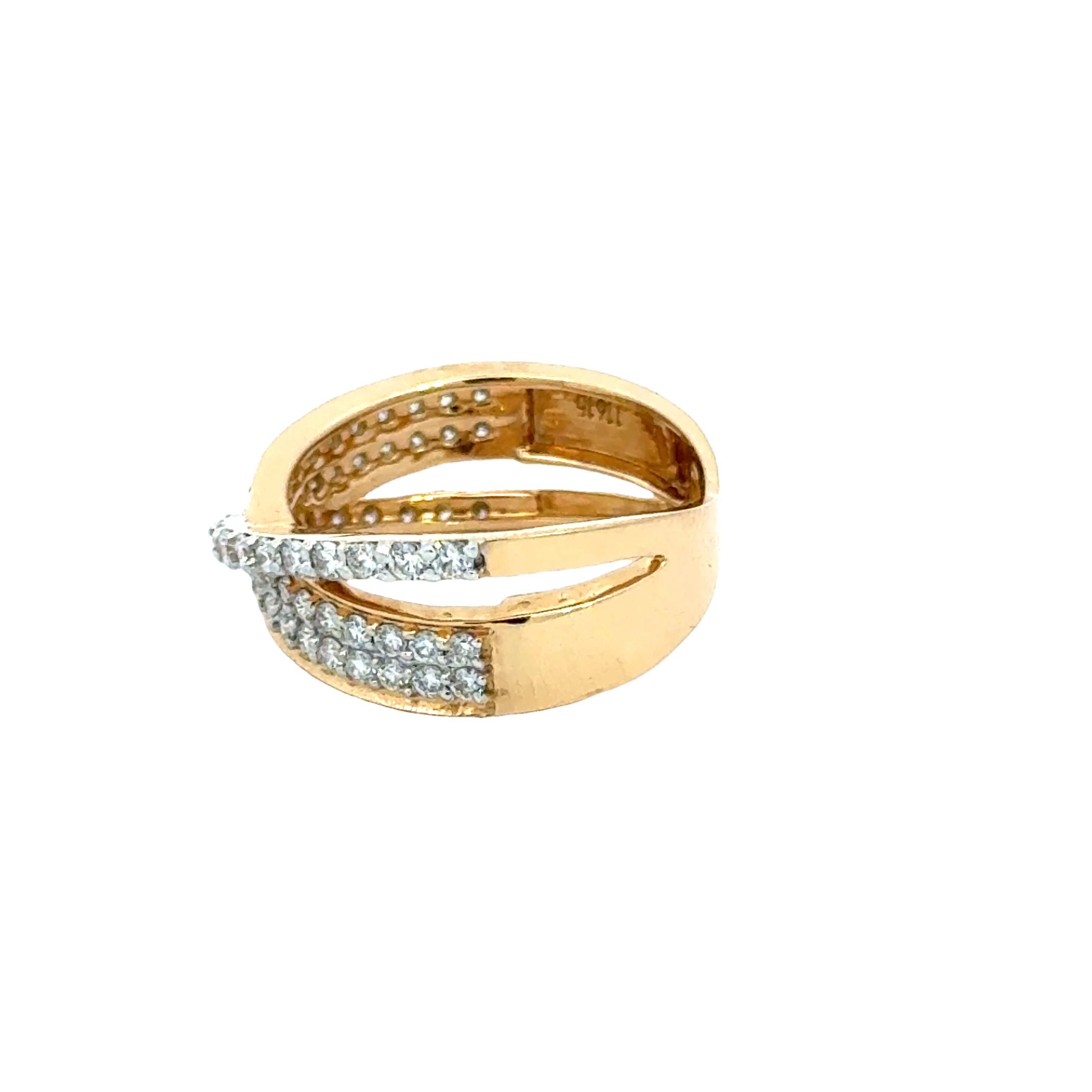 18k Yellow Gold and Diamond Fancy Ring in size 5.5 and total gold weight of 3.93g