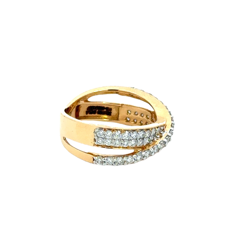 18k Yellow Gold and Diamond Fancy Ring in size 5.5 and total gold weight of 3.93g