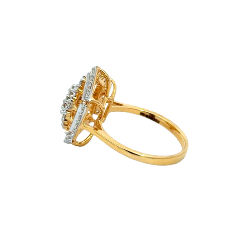 18k Yellow Gold and Diamond Fancy Ring in size 5.5 and total gold weight of 3.82g