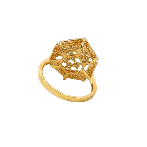 18k Yellow Gold and Diamond Fancy Ring in size 5.5 and total gold weight of 3.82g