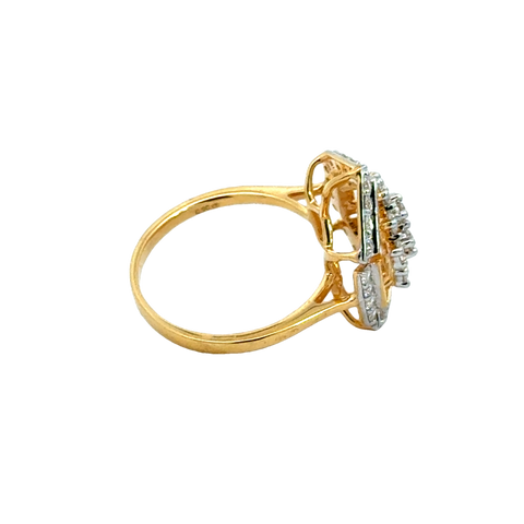 18k Yellow Gold and Diamond Fancy Ring in size 5.5 and total gold weight of 3.82g