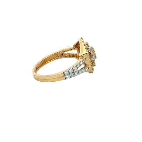 18k Yellow Gold and Diamond Hexagon Sparkle Fancy Ring in size 5.5 and total gold weight of 3.36g