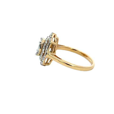 18k Yellow Gold and Diamond Fancy Ring in size 5.5 and total gold weight of 4.54g