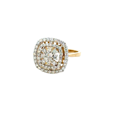 18k Yellow Gold and Diamond Fancy Ring in size 5.5 and total gold weight of 3.45g