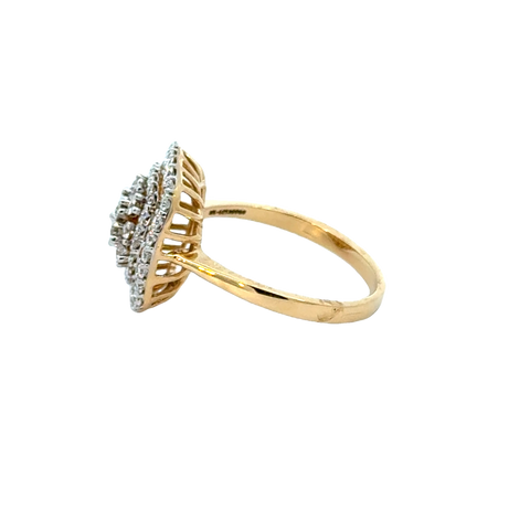 18k Yellow Gold and Diamond Fancy Ring in size 5.5 and total gold weight of 3.45g