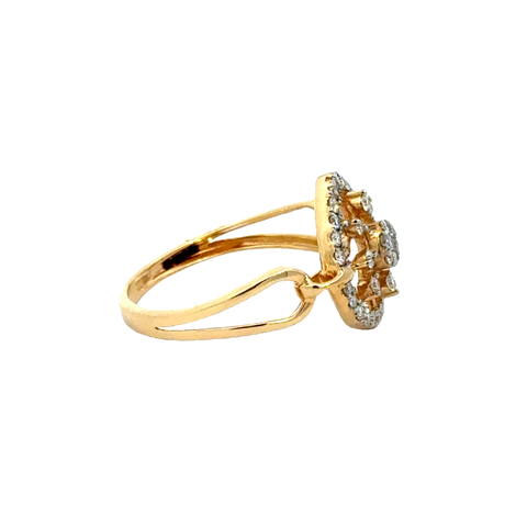 18k Yellow Gold and Diamond Fancy Ring in size 5.5 and total gold weight of 2.62g