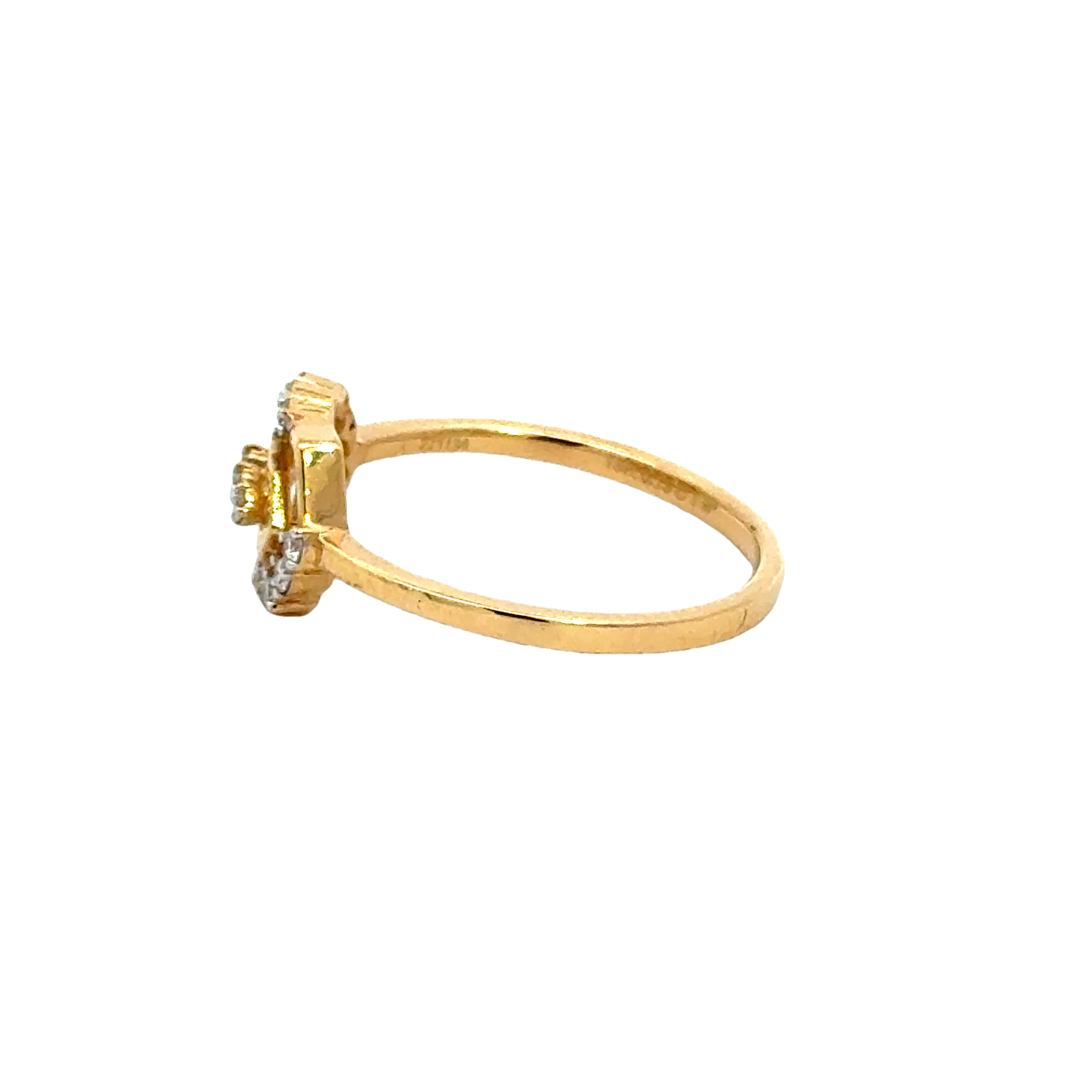 18k Yellow Gold and Diamond Fancy Ring in size 5.5 and total gold weight of 1.9g