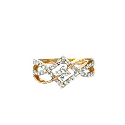 18k Yellow Gold and Diamond Fancy Ring in size 5.5 and total gold weight of 3.21g