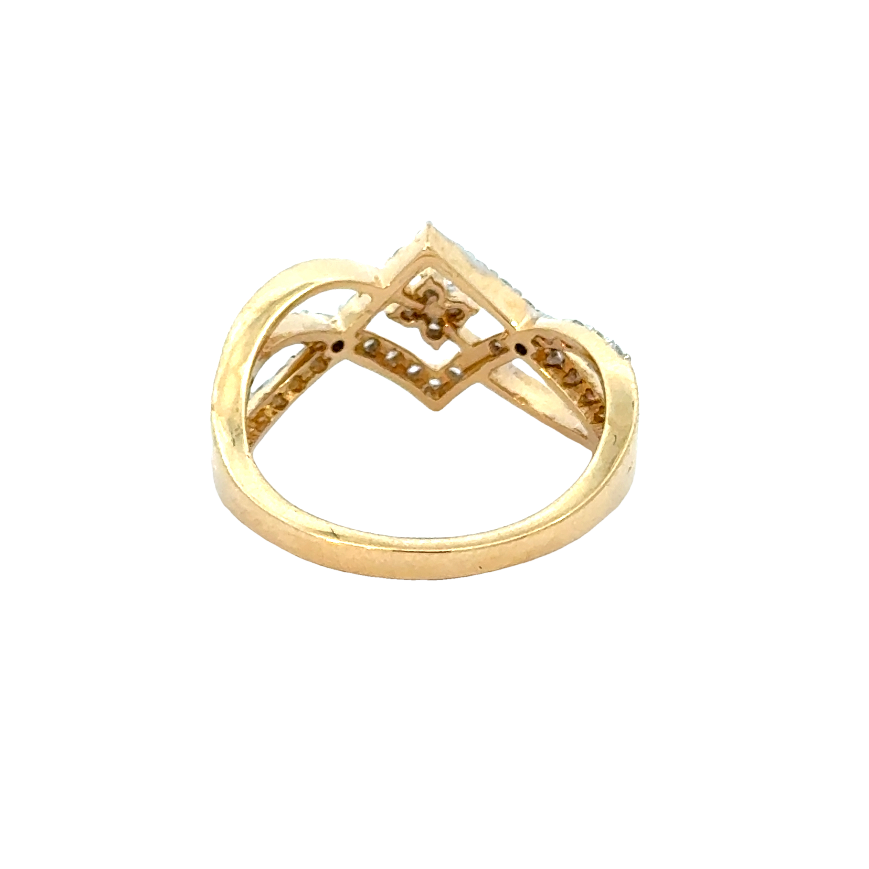 18k Yellow Gold and Diamond Fancy Ring in size 5.5 and total gold weight of 3.21g