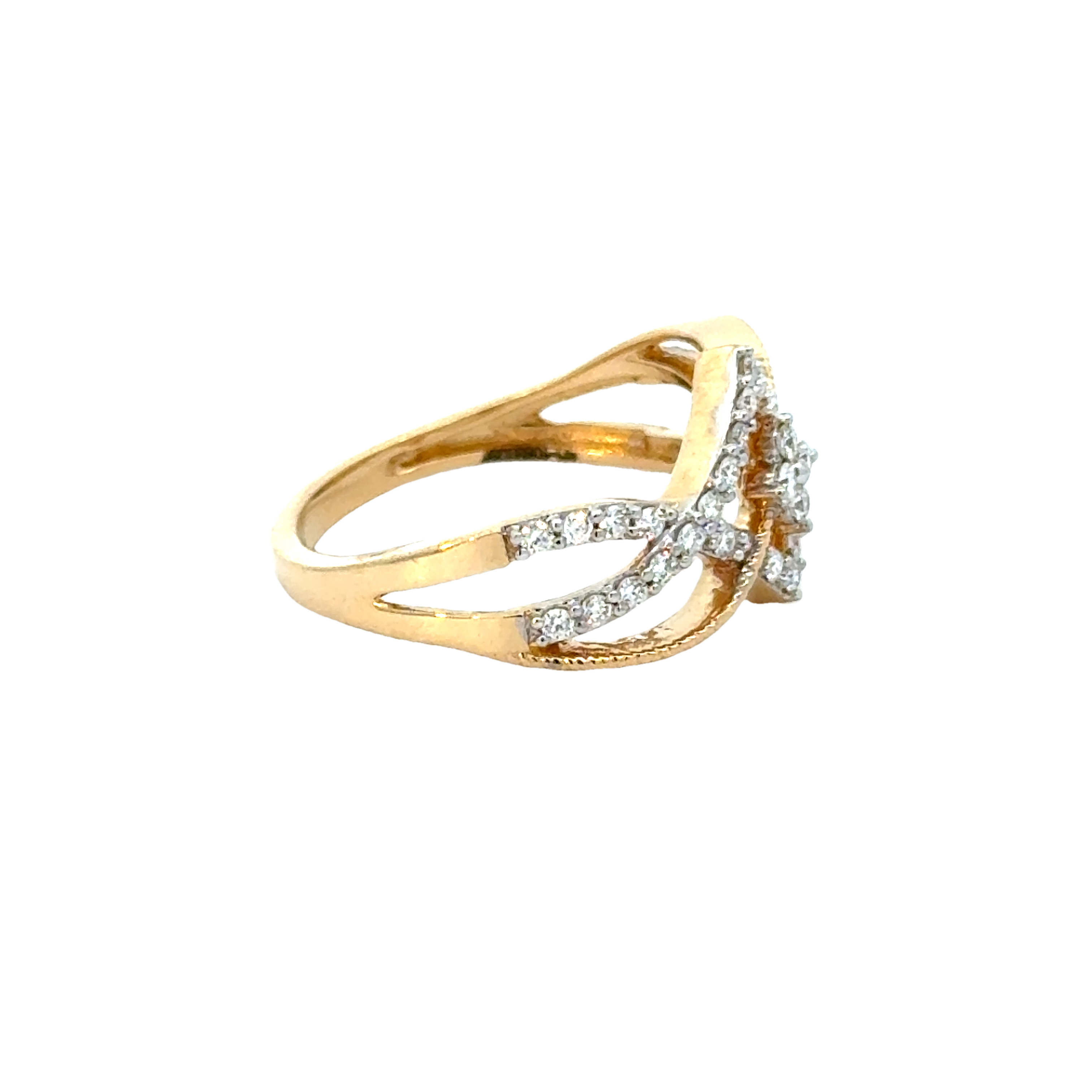 18k Yellow Gold and Diamond Fancy Ring in size 5.5 and total gold weight of 3.21g