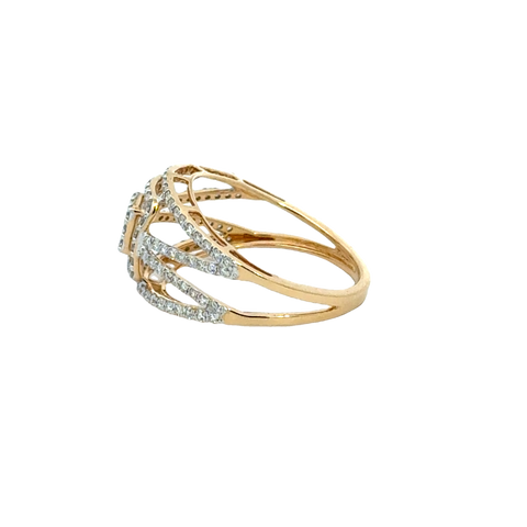 18k Yellow Gold and Diamond Fancy Ring in size 5 and total gold weight of 2.75g