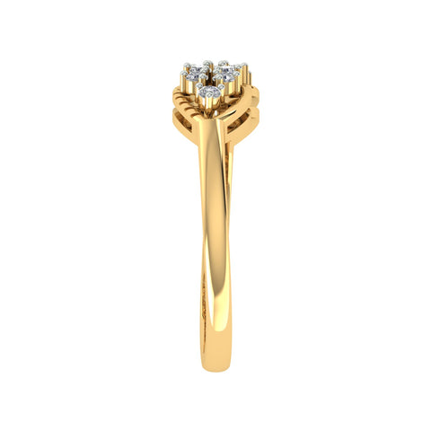 18k Yellow Gold and Diamond Fancy Ring in size 5.5 and total gold weight of 2.44g