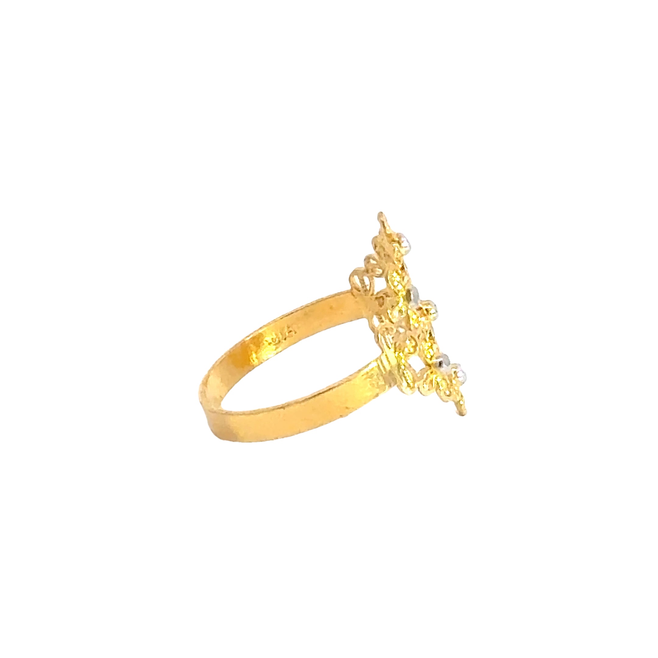 22k Two Tone Gold Filigree Ring measuring 7.5