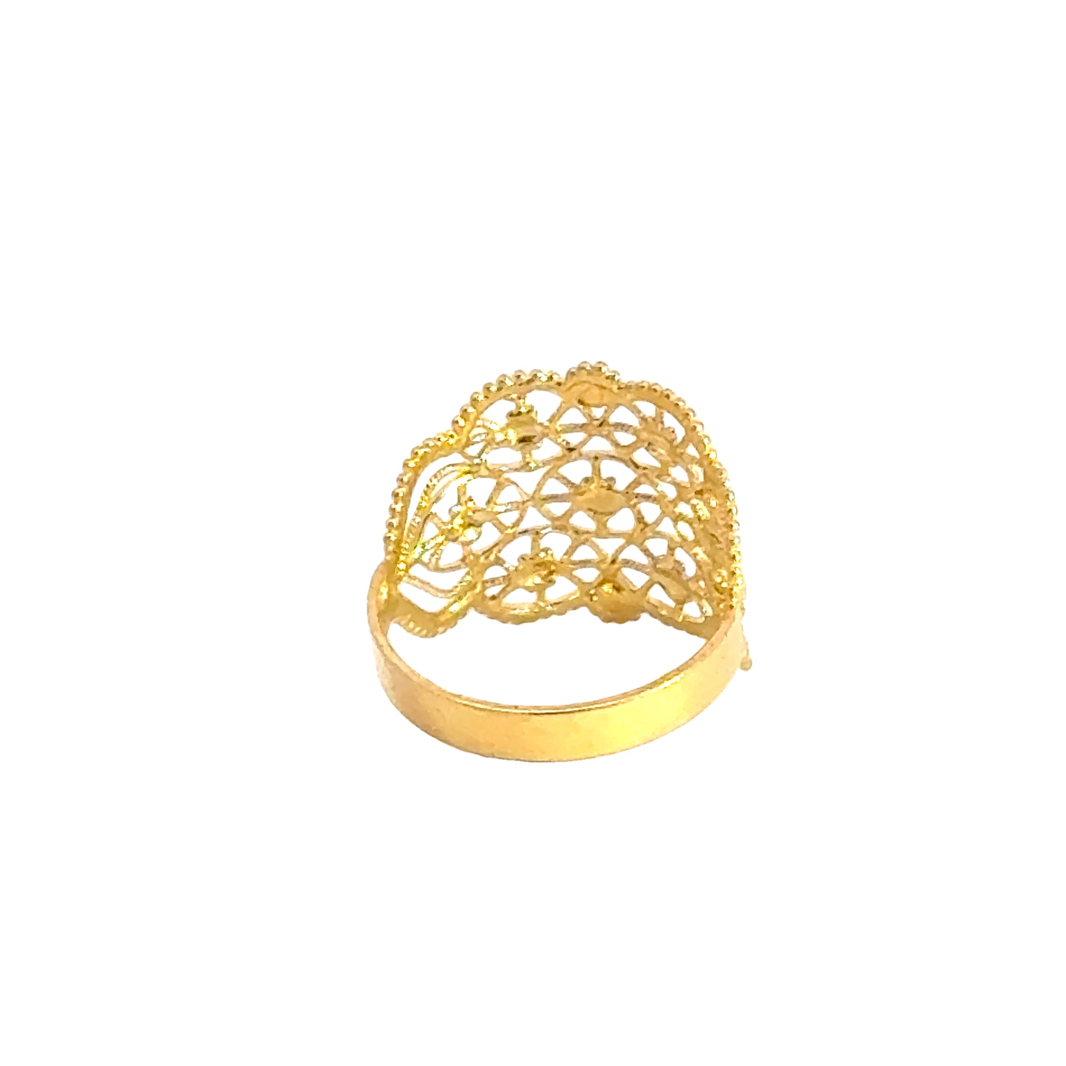 22k Two Tone Gold Filigree Ring measuring 7