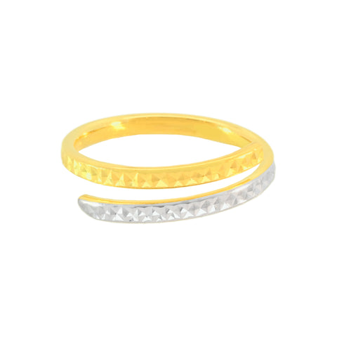 22k Two-Tone Gold Cocktail Fancy Ring in size 8 and total gold weight of 2.16g