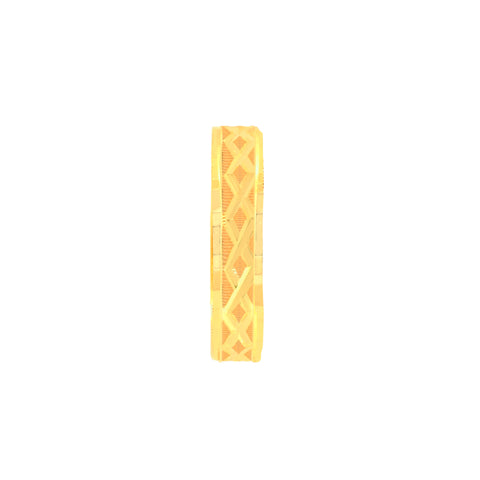 22k Two-Tone Gold Fancy Band Ring in size 6.7 and total gold weight of 2.29g