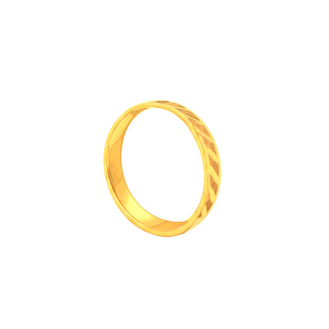 22k Two-Tone Gold Band Ring in size 6.8 and total gold weight of 2.77g