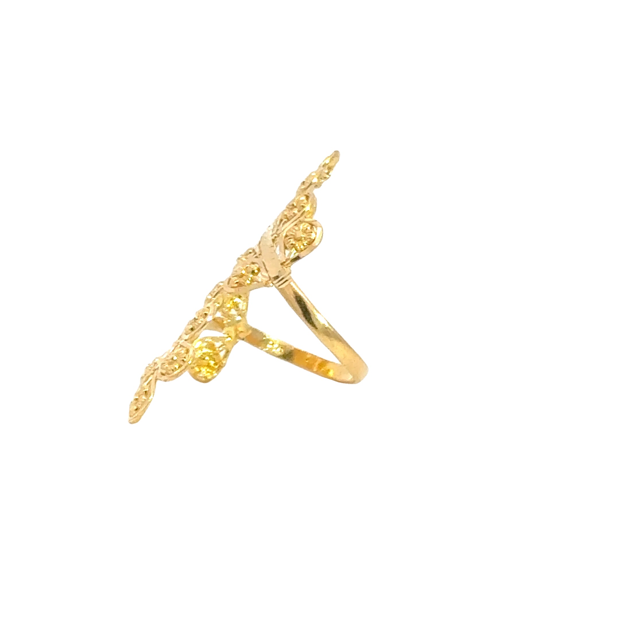 22k Yellow Gold Fancy Ring measuring 7