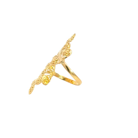 22k Yellow Gold Fancy Ring measuring 7