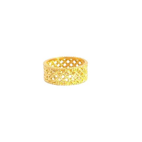 22k Yellow Gold Filigree Ring measuring 5.5