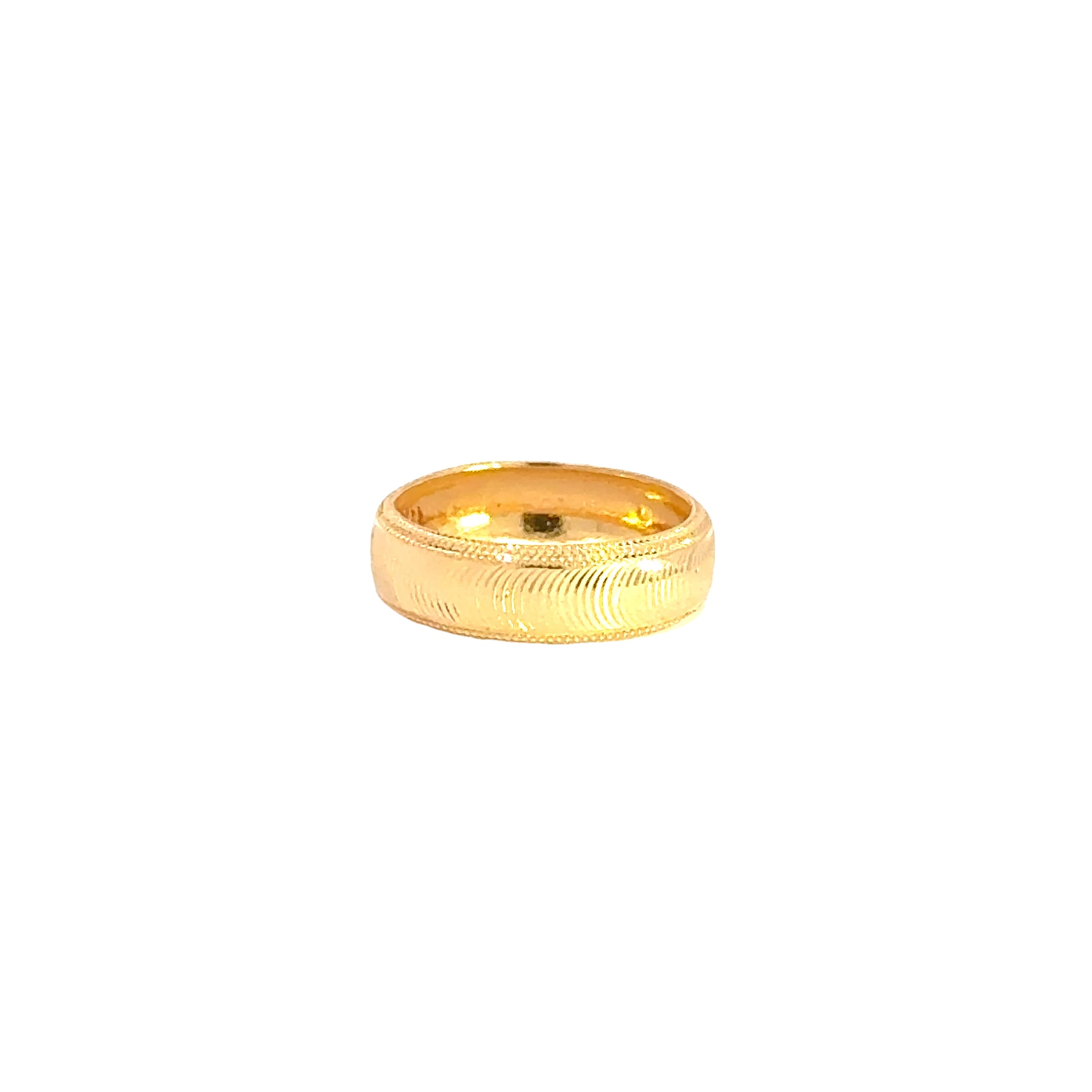 22k Yellow Gold Fancy Band Ring measuring 6