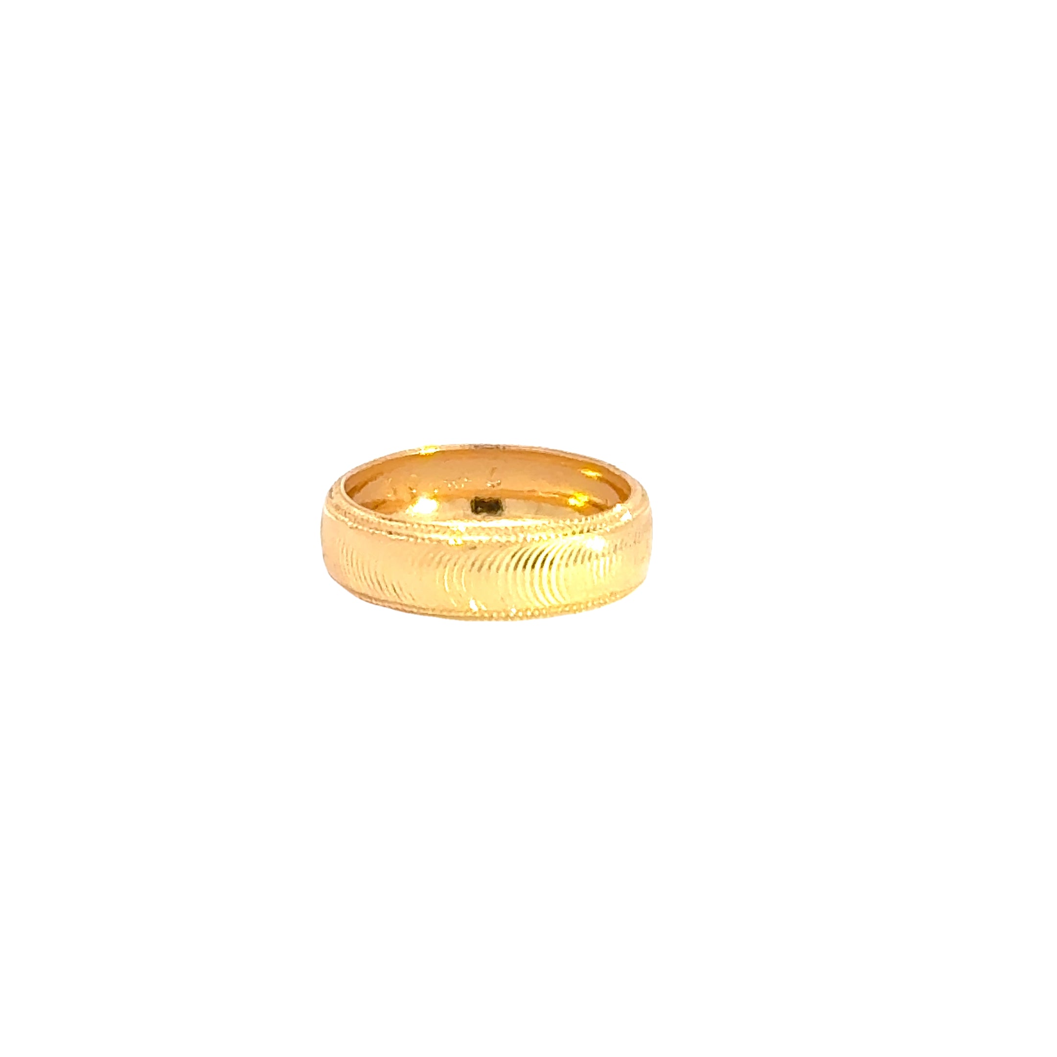 22k Yellow Gold Fancy Band Ring measuring 6