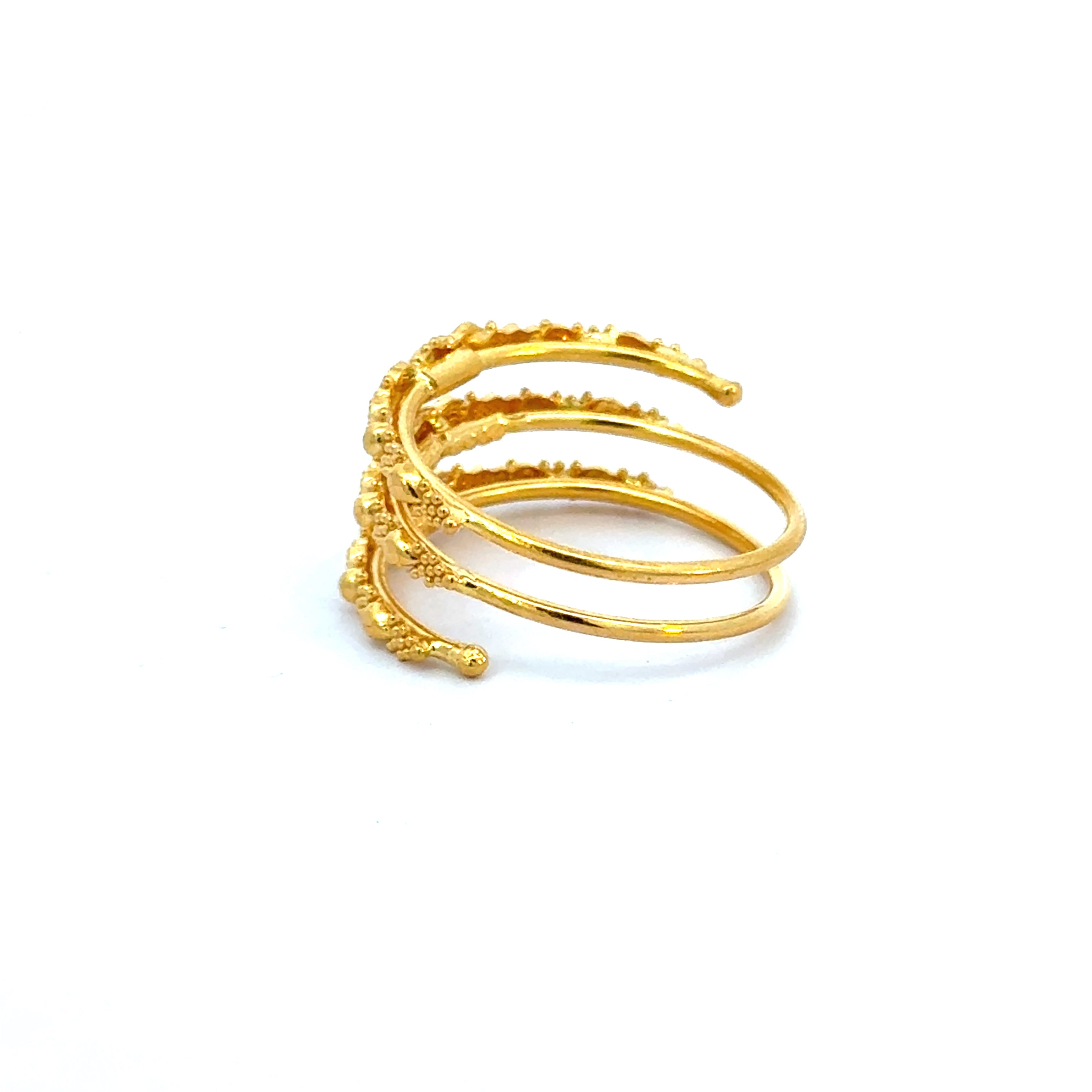 22k Yellow Gold Stacked Filigree Rings in size 7.5 and total gold weight of 4.13g