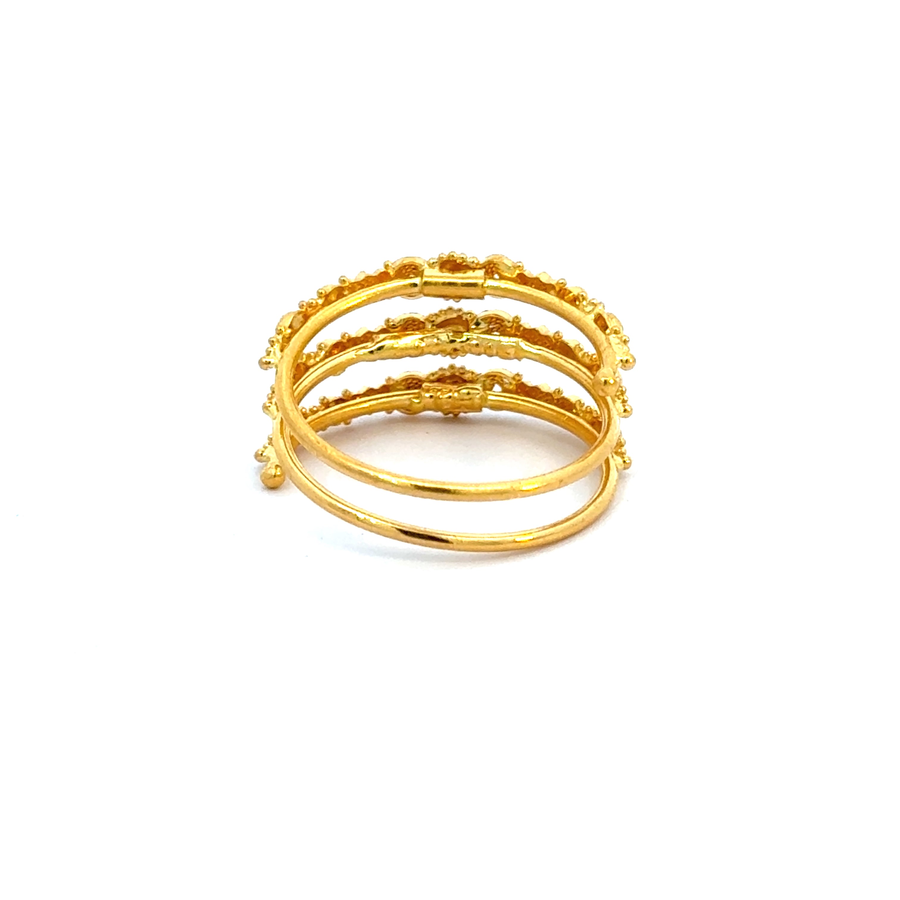 22k Yellow Gold Stacked Filigree Rings in size 7.5 and total gold weight of 4.13g