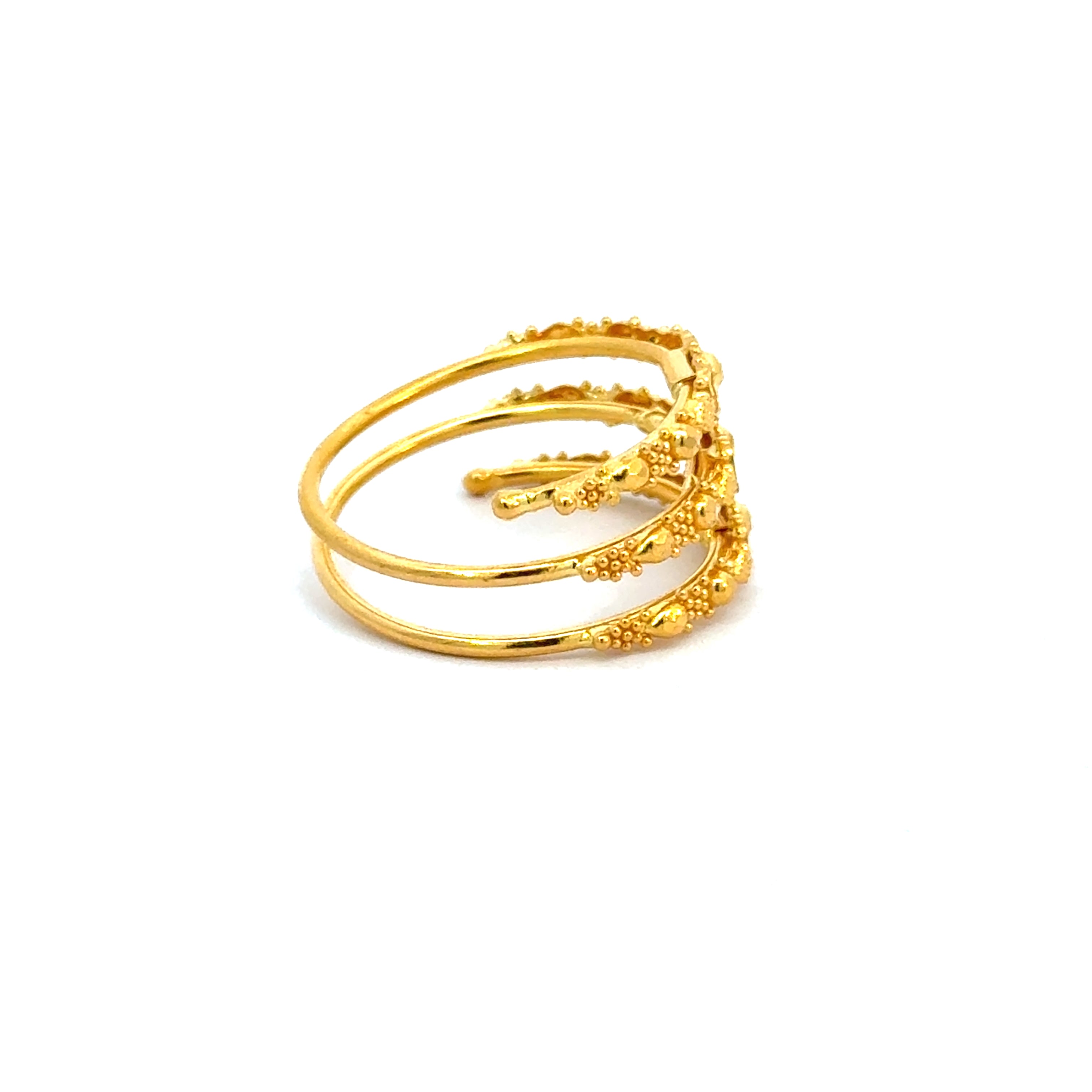 22k Yellow Gold Stacked Filigree Rings in size 7.5 and total gold weight of 4.13g