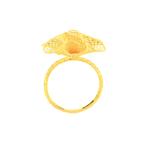 22k Yellow Gold Fancy Flower Ring in size 7 and total gold weight of 3.05g