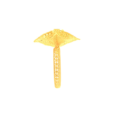 22k Yellow Gold Fancy Flower Ring in size 7 and total gold weight of 3.05g