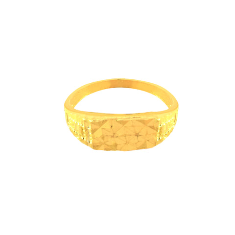 22k Yellow Gold Baby Ring in size 3.7 and total gold weight of 2.25g