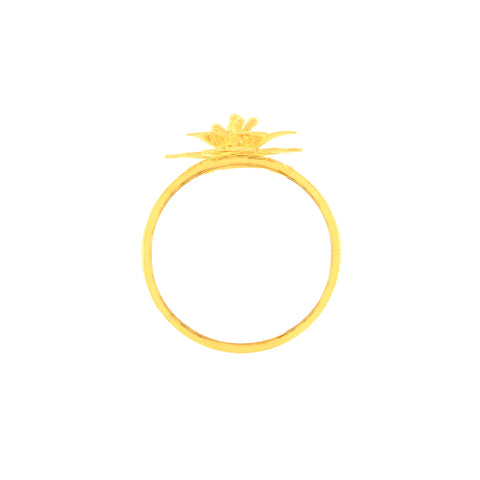 22k Yellow Gold Floral Ring in size 6.5 and total gold weight of 1.81g