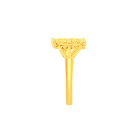 22k Yellow Gold Baby Ring in size and total gold weight of 1.1g