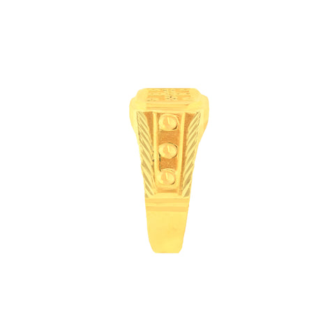 22k Yellow Gold Baby Ring in size 1 and total gold weight of 1.83g
