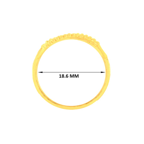 22k Yellow Gold Marquise Shaped Ring in size 8.5 and total gold weight of 4.2g
