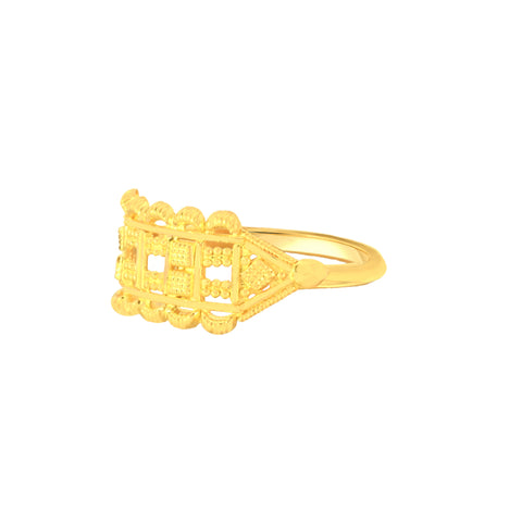 22k Yellow Gold Fancy Ring in size 6.5 and total gold weight of 2.03g.