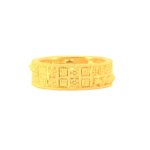 22k Yellow Gold Fancy Band Ring in size 5 and total gold weight of 3.5g