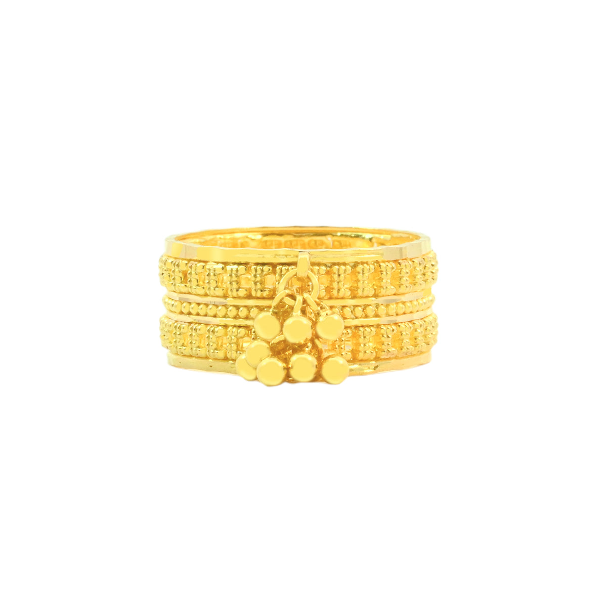 22k Yellow Gold Band Ring in size 7.5 and total gold weight of 4.59g