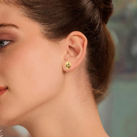 22k Yellow Gold Stud Medium Earrings with gold weight of 2.14g