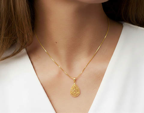 22K Yellow Gold Classy Pendant with gold weight of 1.74g