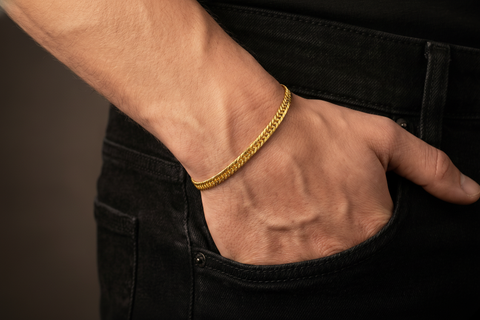 22K Yellow Gold Fancy Men's Bracelet measuring 3.1mm thickness x 8.1 inch length