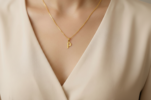 22K Yellow Gold Initial P Pendant with gold weight of 0.94g