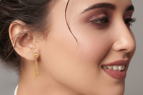 22k Yellow Gold Dangler Large Earrings with gold weight of 2.63g