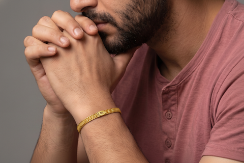 22K Yellow Gold Fancy Men's Bracelet measuring 4mm thickness x 8.7 inch length