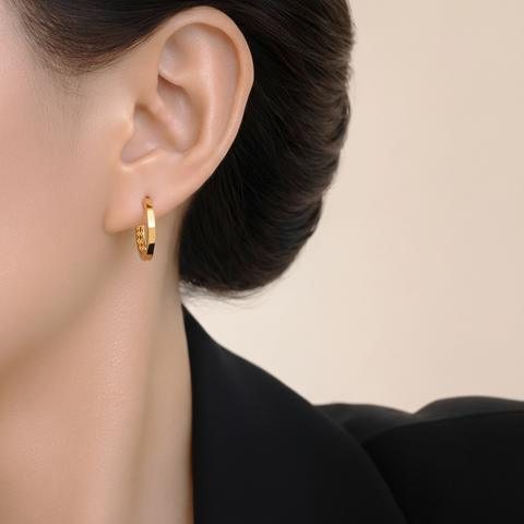 22k Yellow Gold Hexagon-shaped Hoop Earrings with gold weight of 2.8g